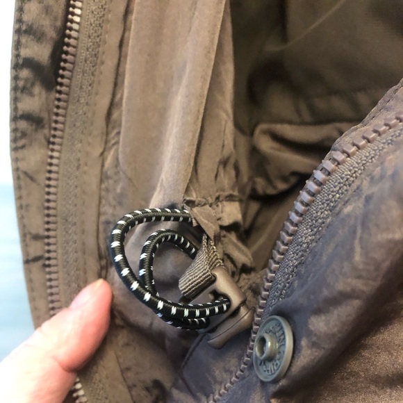 Brown windbreaker New! - Picture 5 of 6